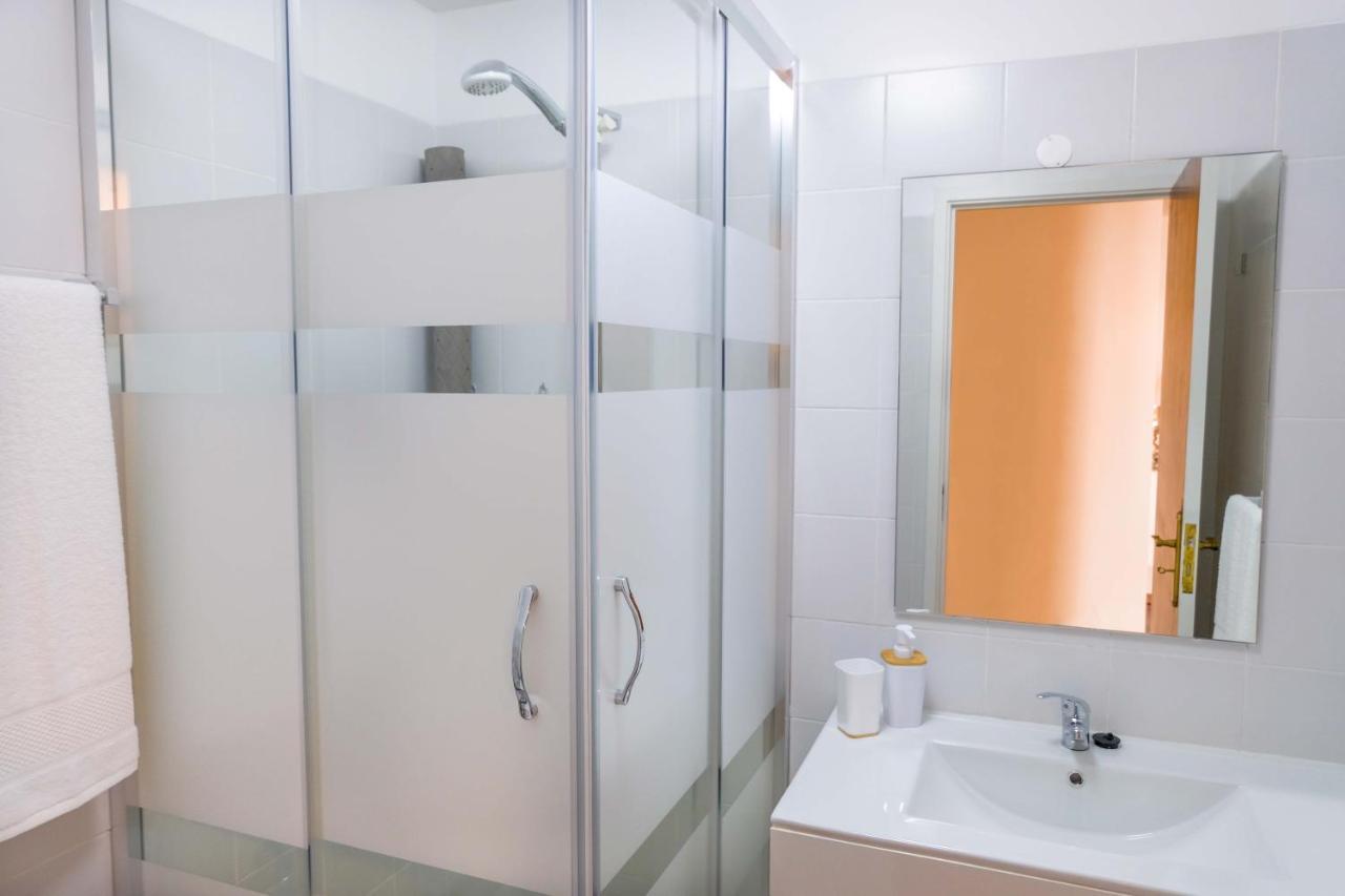 Modern & Spacious Sea View Flat For Lovely Vacation Caniço Eksteriør bilde