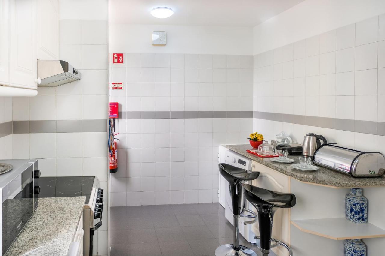 Modern & Spacious Sea View Flat For Lovely Vacation Caniço Eksteriør bilde
